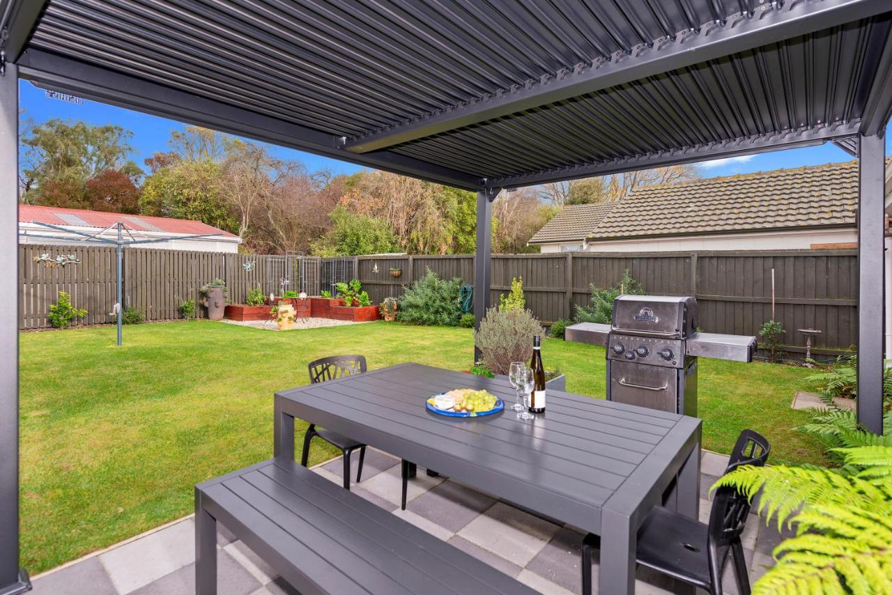 Leave Of Absence - Christchurch Holiday Home Eksteriør bilde