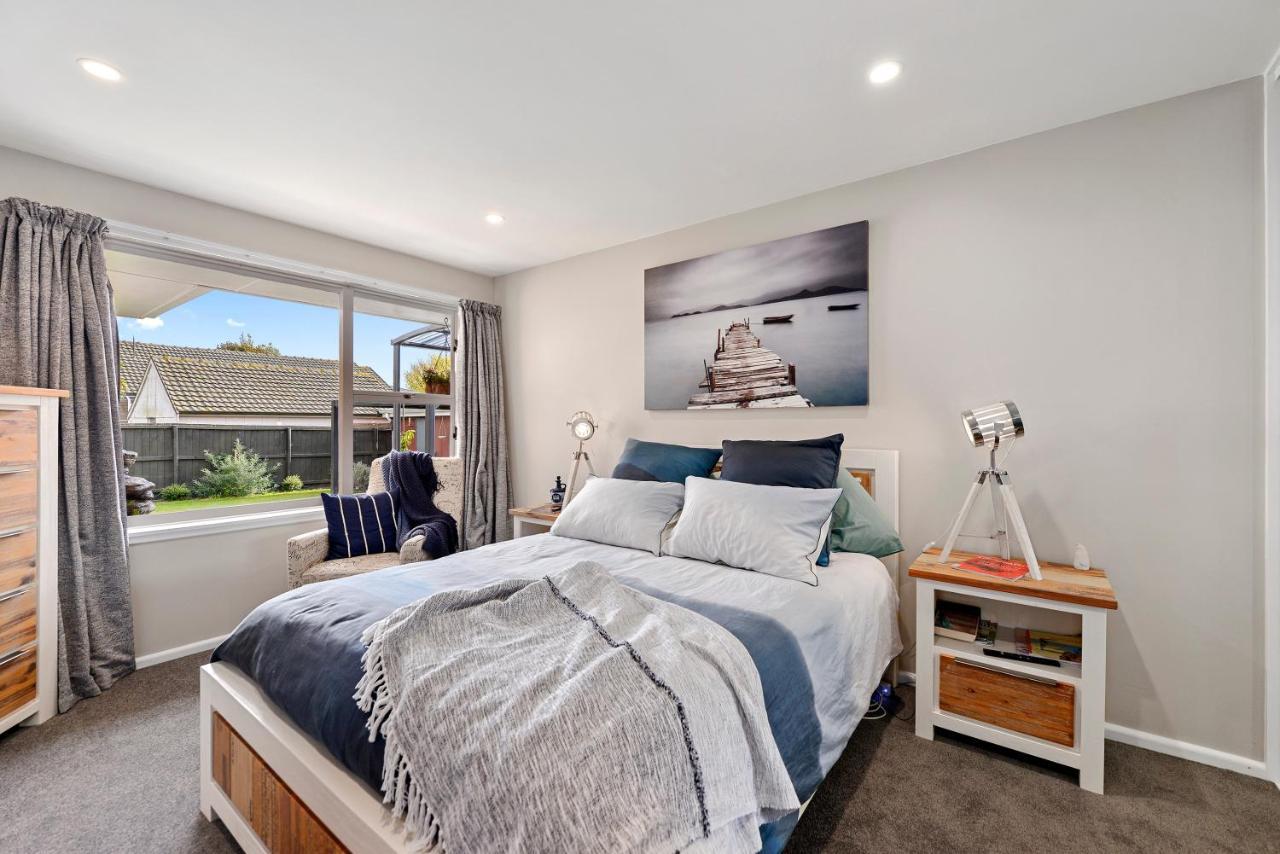 Leave Of Absence - Christchurch Holiday Home Eksteriør bilde