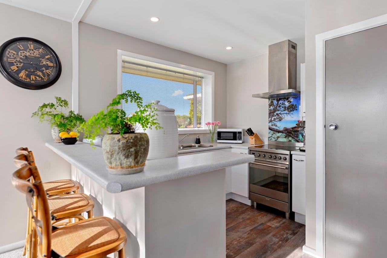 Leave Of Absence - Christchurch Holiday Home Eksteriør bilde